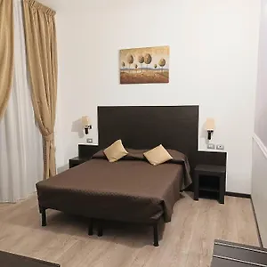 κάντε κράτηση εδώ